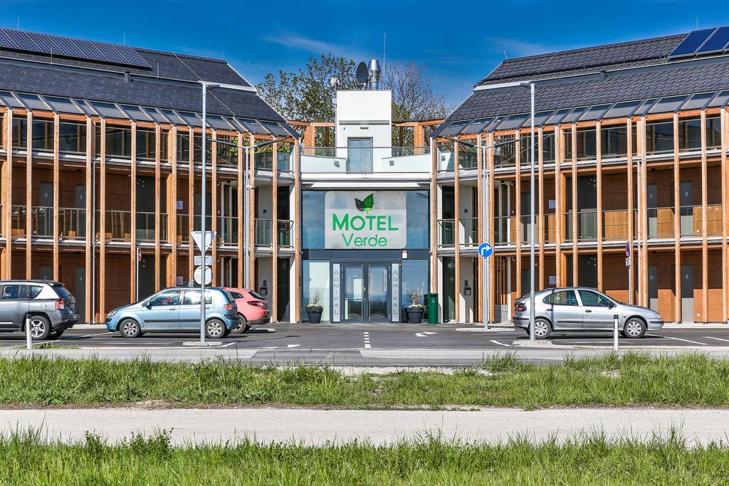 Motel Verde Schönau an der Triesting Екстериор снимка